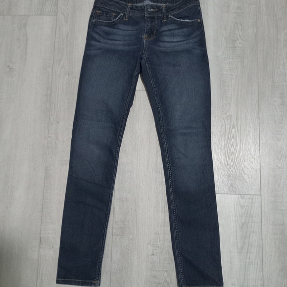 Blue jeans no boundaries - Picture 4 of 5